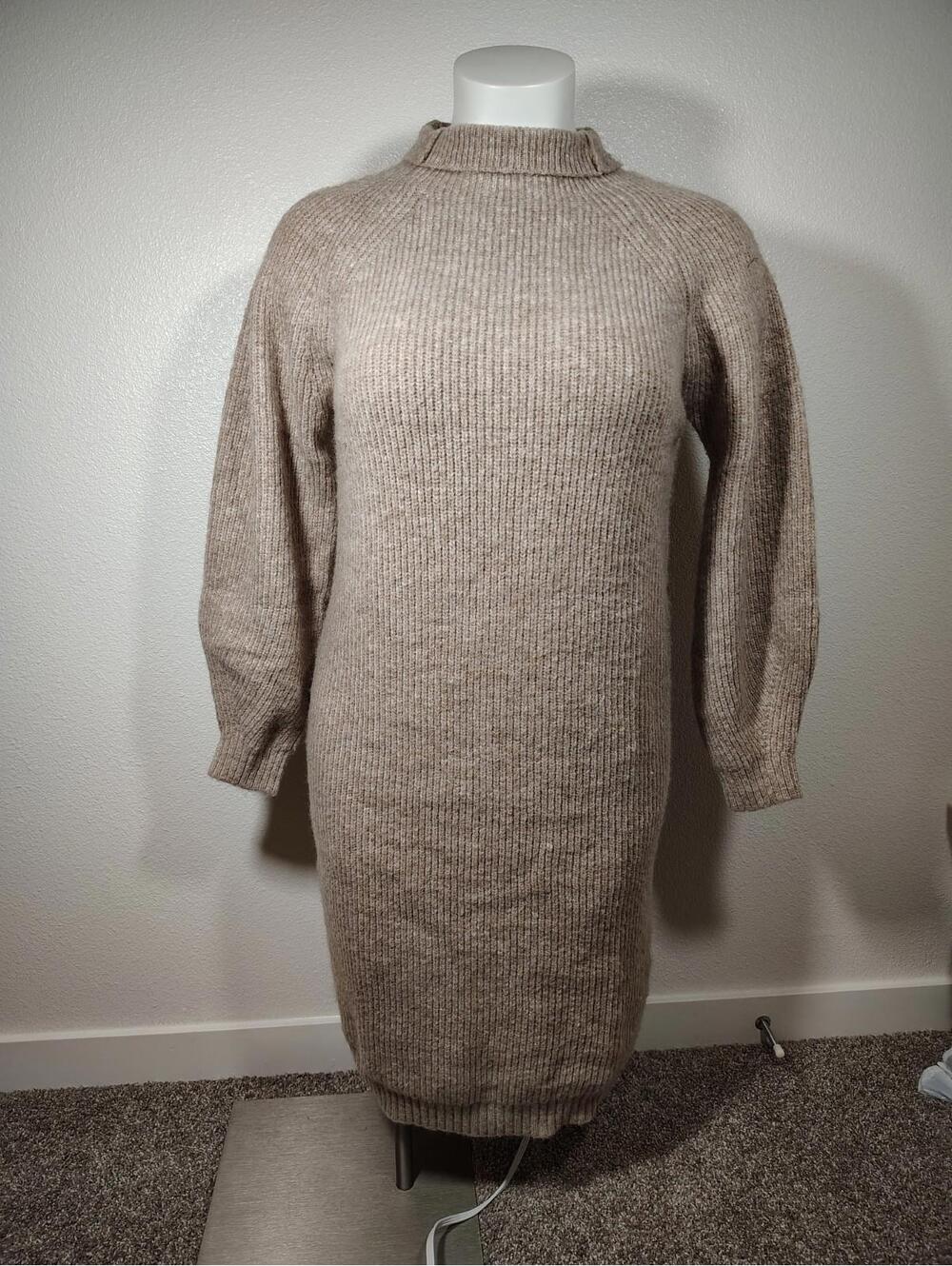 NWT Blu Ivy Sweater Dress Knit Turtle Neck Tan  Beige Long Sleeve Size M/ L